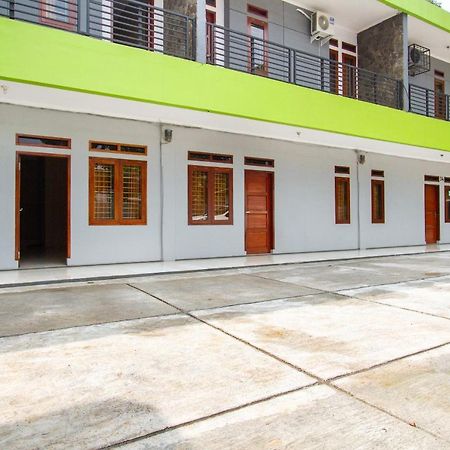 Spot On 2891 999 Guest House Sumedang Exterior photo